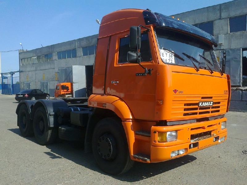 Седельные тягачи МАЗ, КамАЗ