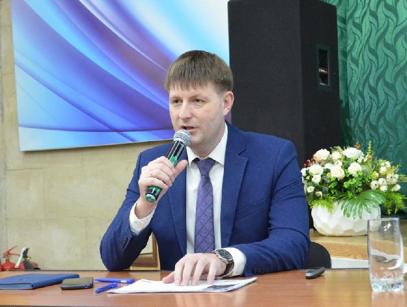 Директор кузнечного завода встретился с коллективом