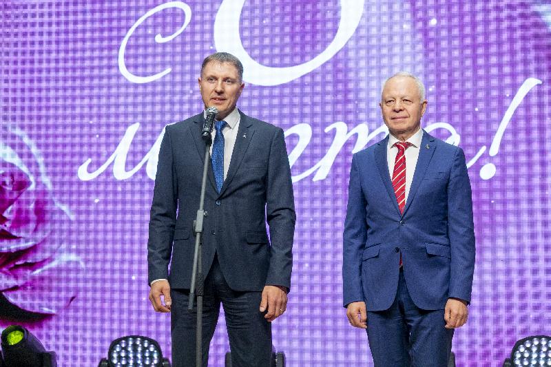 На «КАМАЗе» отметили Международный женский день