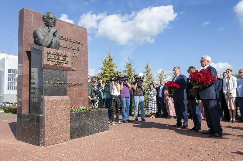 На «КАМАЗе» состоялся митинг в память о первом генеральном директоре Льве Васильеве